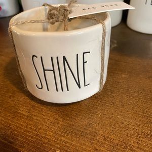 Rae Dunn plant stand